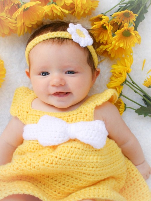 Helping our users. ​Crochet Baby Girl Dress.