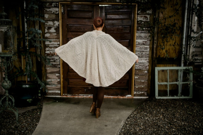 Complete Guide to Crochet Pattern: Create Your Own Cozy Cape with Red Heart Hygge Charm Yarn