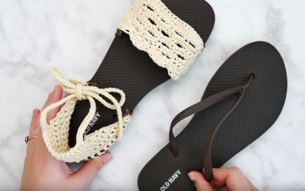 How to decorate your old flip flops