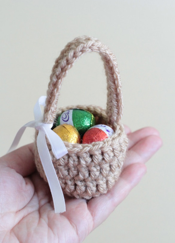 ​Small Easter Basket