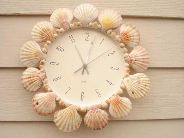 Hand-made clock with shells