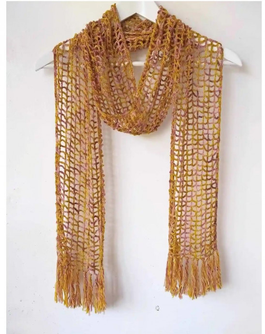 Enhance Your Outfit with This Gorgeous Crochet Piece: Easy to Make and Convenient to Carry Enhance Your Outfit with This Gorgeous Crochet Piece: Easy to Make and Convenient to Carry