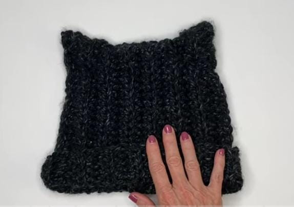 Crotchet cat hat pattern