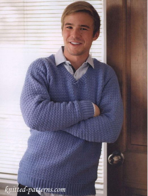 Create a Stylish V-Neck Sweater with Ease: A Perfect Gift Idea Create a Stylish V-Neck Sweater with Ease: A Perfect Gift Idea