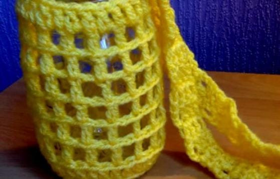 Crochet flower vase