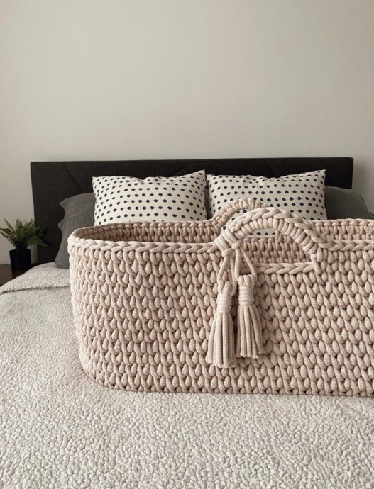 Crochet Moses Basket for Baby