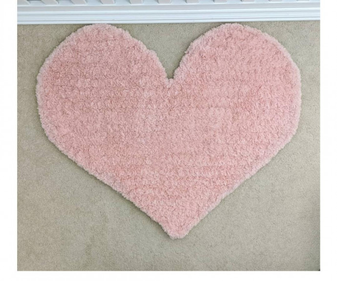Create a Beautiful Heart-Shaped Crochet Project to Share the Love Create a Beautiful Heart-Shaped Crochet Project to Share the Love