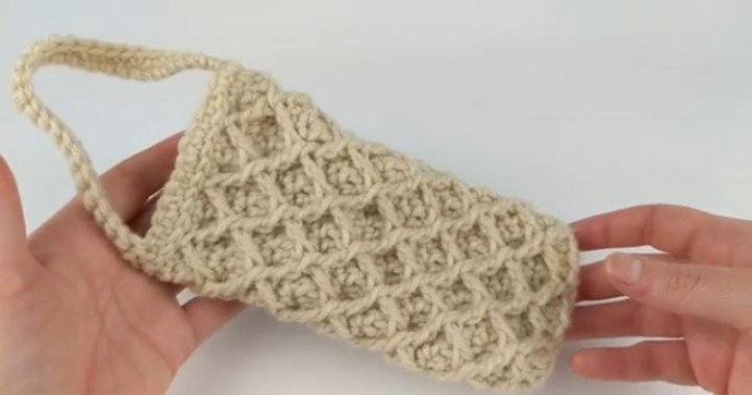 Crochet sunglasses case