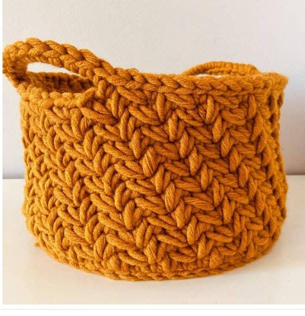 Chunky crotchet basket