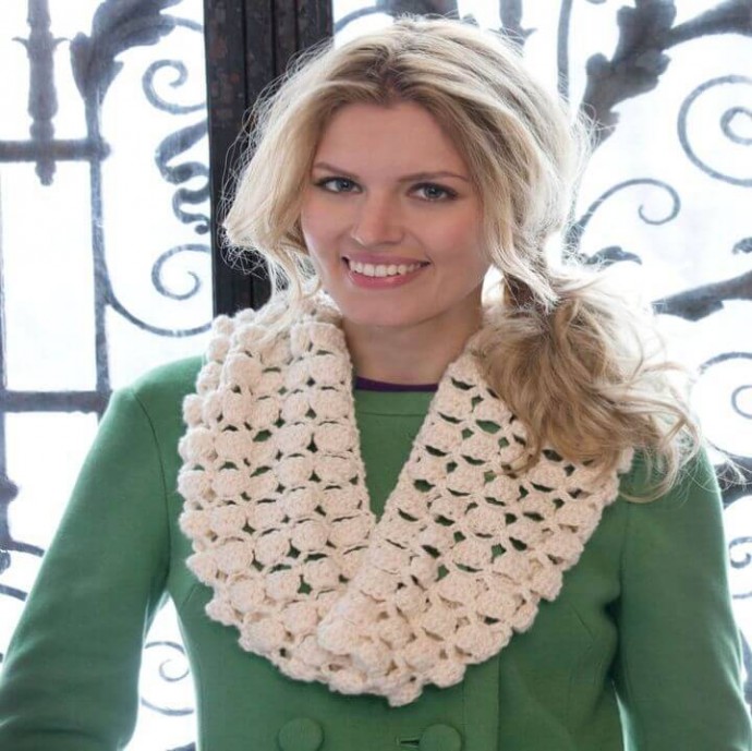 Free Crochet Infinite Shells Cowl Pattern: