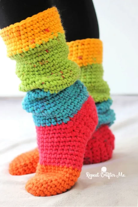 Festive Crochet Socks for Cozy Holidays: A Complete Guide to Materials and Techniques Festive Crochet Socks for Cozy Holidays: A Complete Guide to Materials and Techniques