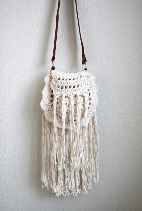 Create Your Own Stunning BOHO Tassel Bag with This Easy Guide Create Your Own Stunning BOHO Tassel Bag with This Easy Guide