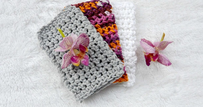 Easy Beginner Crochet Pattern: Make Your First Washcloth with "Mama in a Stitch" Design Easy Beginner Crochet Pattern: Make Your First Washcloth with "Mama in a Stitch" Design