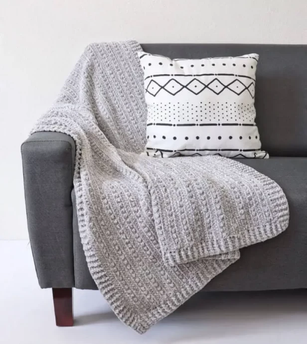 Create a Cozy Velvet Berry Blanket: An Easy Crochet Pattern Guide Create a Cozy Velvet Berry Blanket: An Easy Crochet Pattern Guide