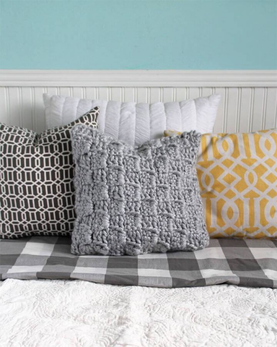 Crochet Chunky Stairstep Throw Pillow