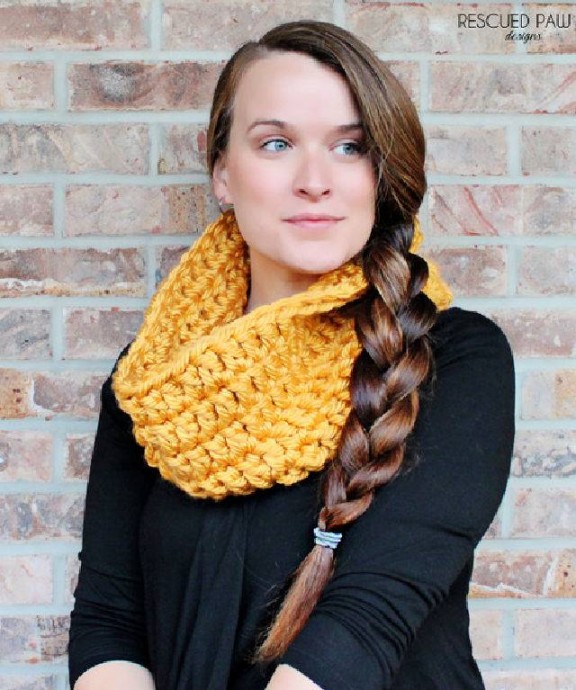 Crochet Infinity Scarf Pattern with Bulky Yarn