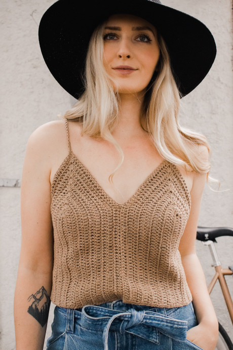 Summer Tank Top: Perfect Fit for Every Body Type with Essential Materials Summer Tank Top: Perfect Fit for Every Body Type with Essential Materials
