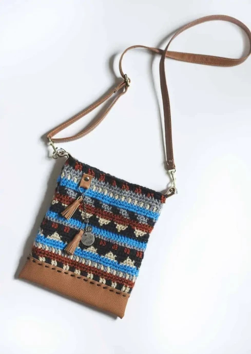 Create Your Own Aztec Boho Crossbody Purse: A Stylish Crochet and Leather Combo Create Your Own Aztec Boho Crossbody Purse: A Stylish Crochet and Leather Combo