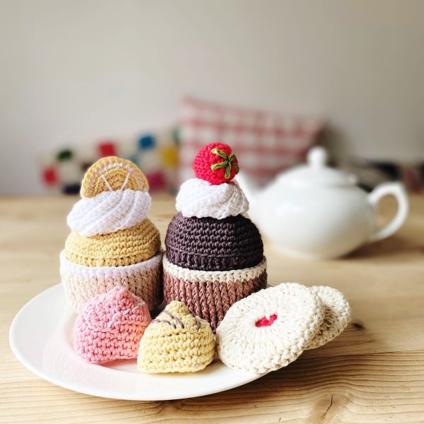Cake Crochets