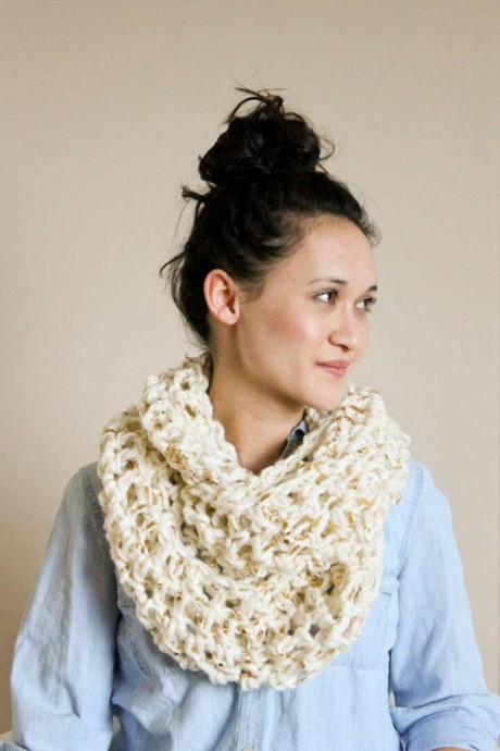 Chunky Crochet Infinity Scarf