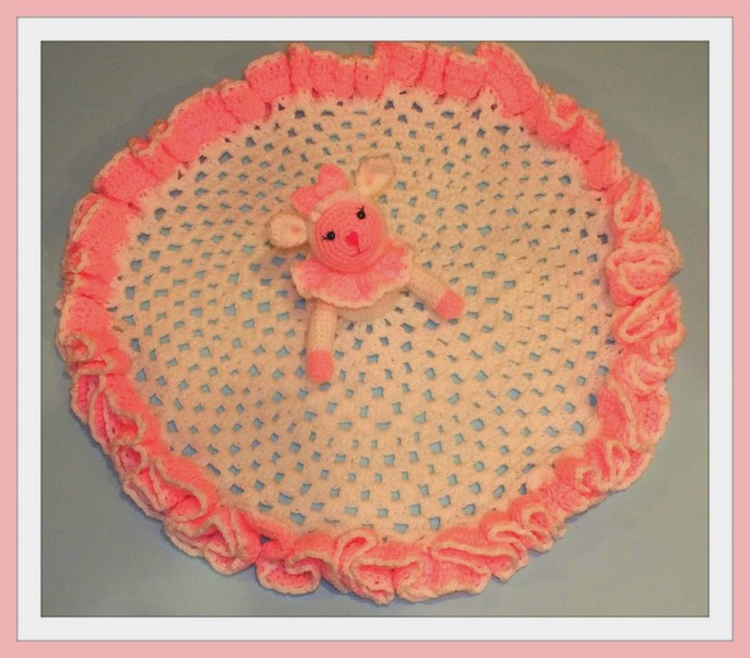 Create Your Own Sweet Little Lamb Security Blanket: A Step-by-Step Guide for Crafters Create Your Own Sweet Little Lamb Security Blanket: A Step-by-Step Guide for Crafters