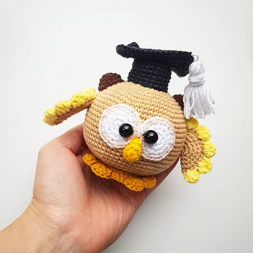 Create Your Own Adorable Crochet College Owl Amigurumi – Step-by-Step Guide Create Your Own Adorable Crochet College Owl Amigurumi – Step-by-Step Guide