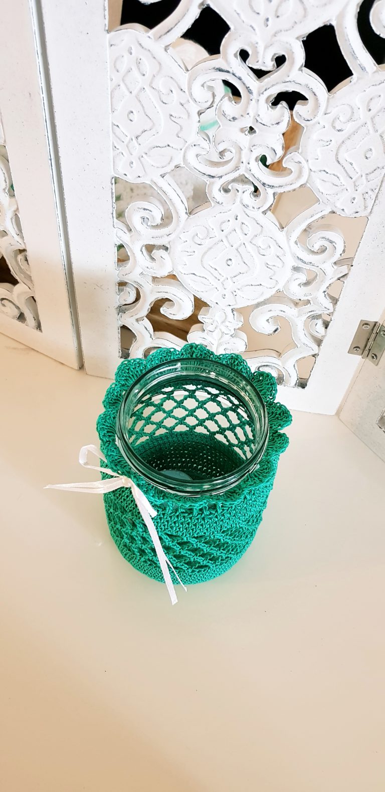 Create Beautiful Crochet Jar Candle Holders for Cozy Home Decor