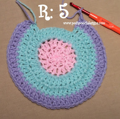 Create Adorable Mealtime Memories with the Crochet Beary Sweet Baby Bib – Easy Pattern Guide