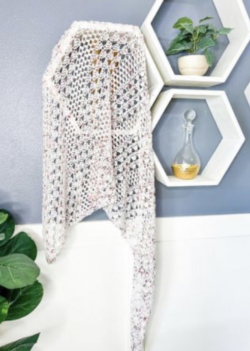 Free Crochet Pattern: It’s A Wrap Shawl