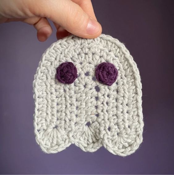Create Adorable Crochet Ghost Appliqués for a Spooky Touch in Your Craft Projects Create Adorable Crochet Ghost Appliqués for a Spooky Touch in Your Craft Projects