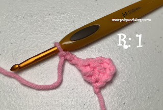 Crochet Valentine Heart Headscarf &ndash; A Charming Accessory for Valentine&#039;s Day