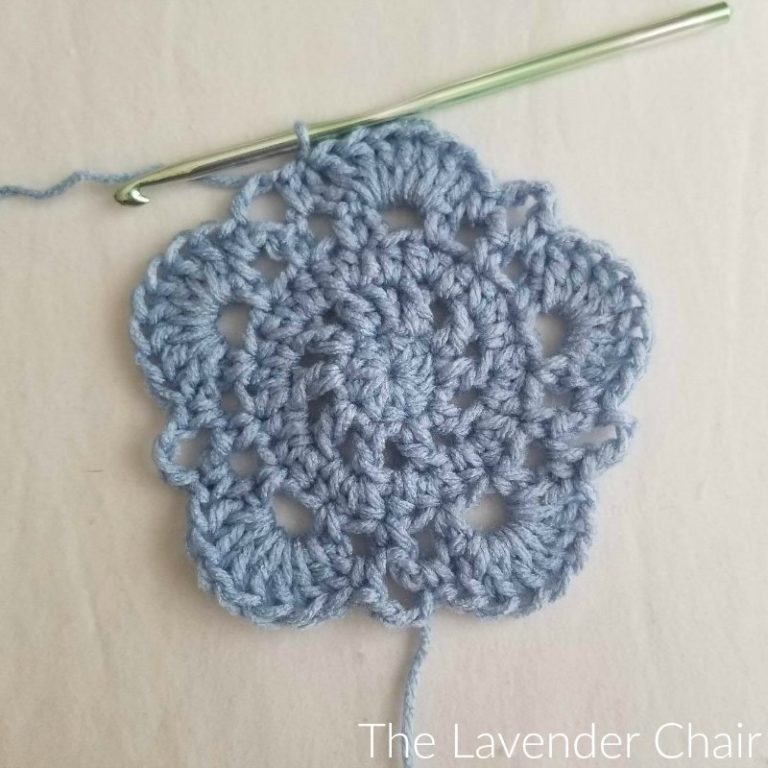 Create Your Own Crochet Midnight Star Mandala Rug: A Step-by-Step Guide