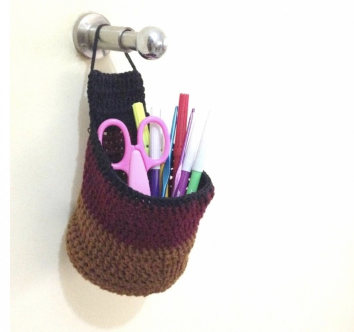 Crochet Hanging Pockets
