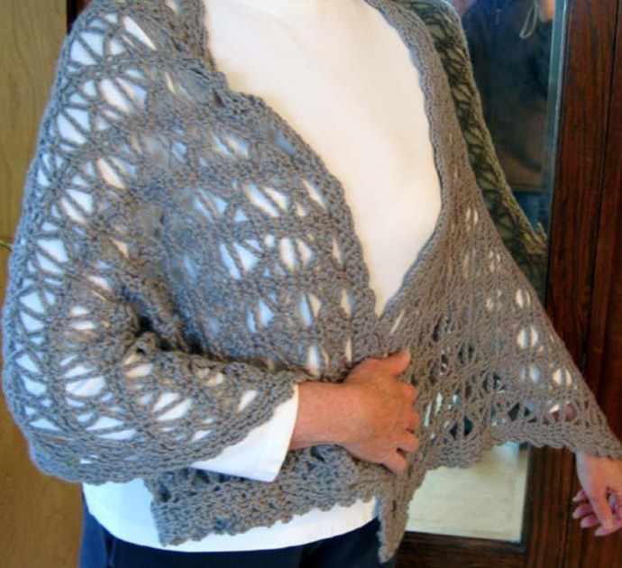 Crochet Cross Country Shawl: A Cozy and Stylish Accessory for Chilly Days Crochet Cross Country Shawl: A Cozy and Stylish Accessory for Chilly Days