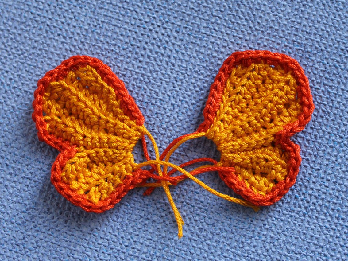 Learn How to Crochet a Summer Bracelet: Step-by-Step Guide for a Stylish Accessory