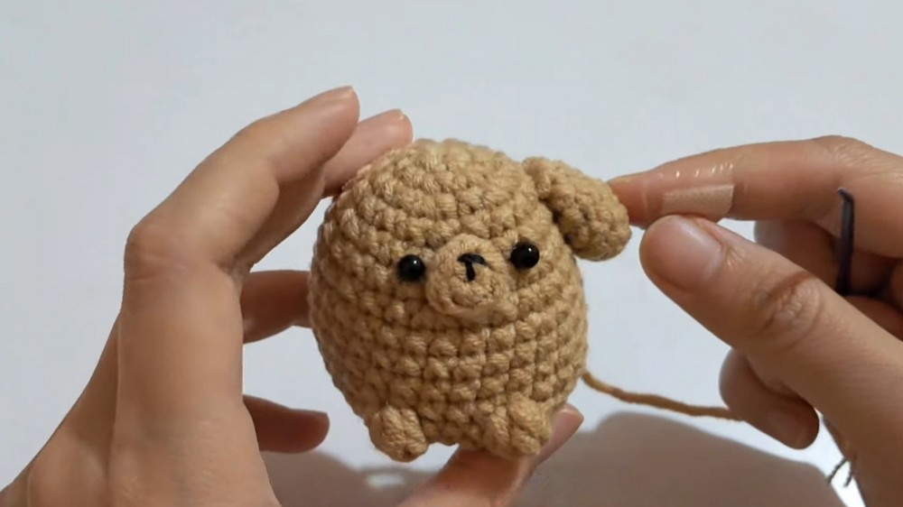 Create Adorable Crochet Dogs: Golden Retriever, Husky, Poodle, and Pug Step-by-Step Guide