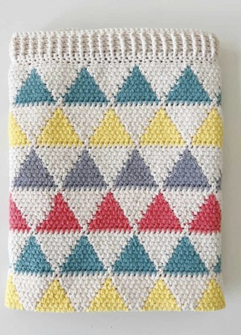 Crochet Colorful Triangles Baby Blanket (Free Pattern)