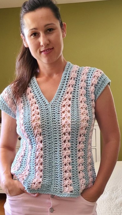 The Perfect Crochet Top (Free Pattern)
