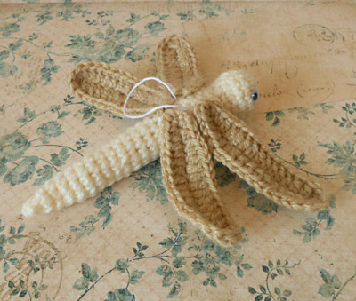 How to Create Adorable Crochet Dragonfly Ornaments: A Step-by-Step Guide