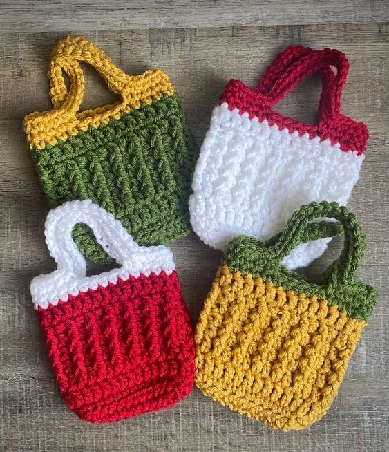 Create Beautiful Mini Crochet Gift Bags: A Step-by-Step Guide Create Beautiful Mini Crochet Gift Bags: A Step-by-Step Guide
