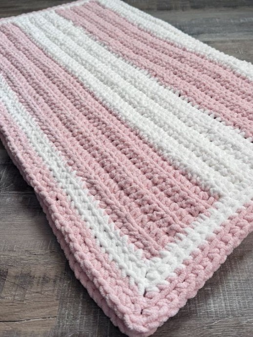 Crochet Sweet & Snuggly Baby Blanket