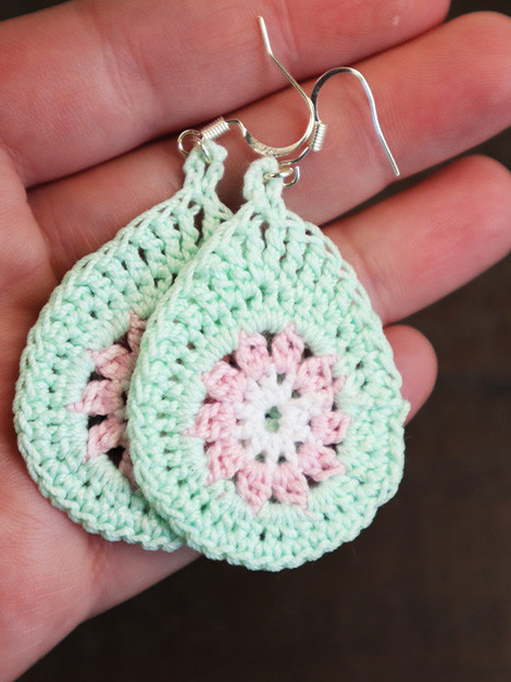 Discover the Crafty Charm of Crochet Sunburst Earrings for Any Occasion Discover the Crafty Charm of Crochet Sunburst Earrings for Any Occasion