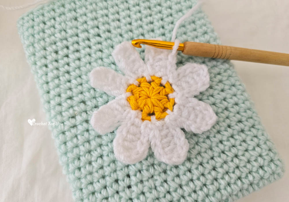Create Your Own Adorable Crochet Daisy Flower Book Sleeve - Easy Patterns and Instructions