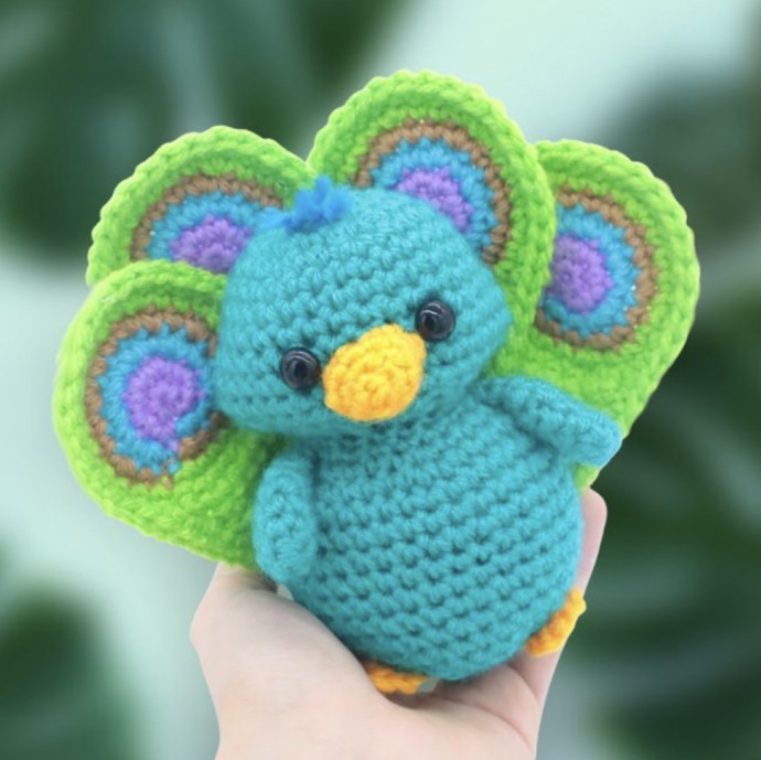 Peacock Amigurumi - Free Crochet Pattern