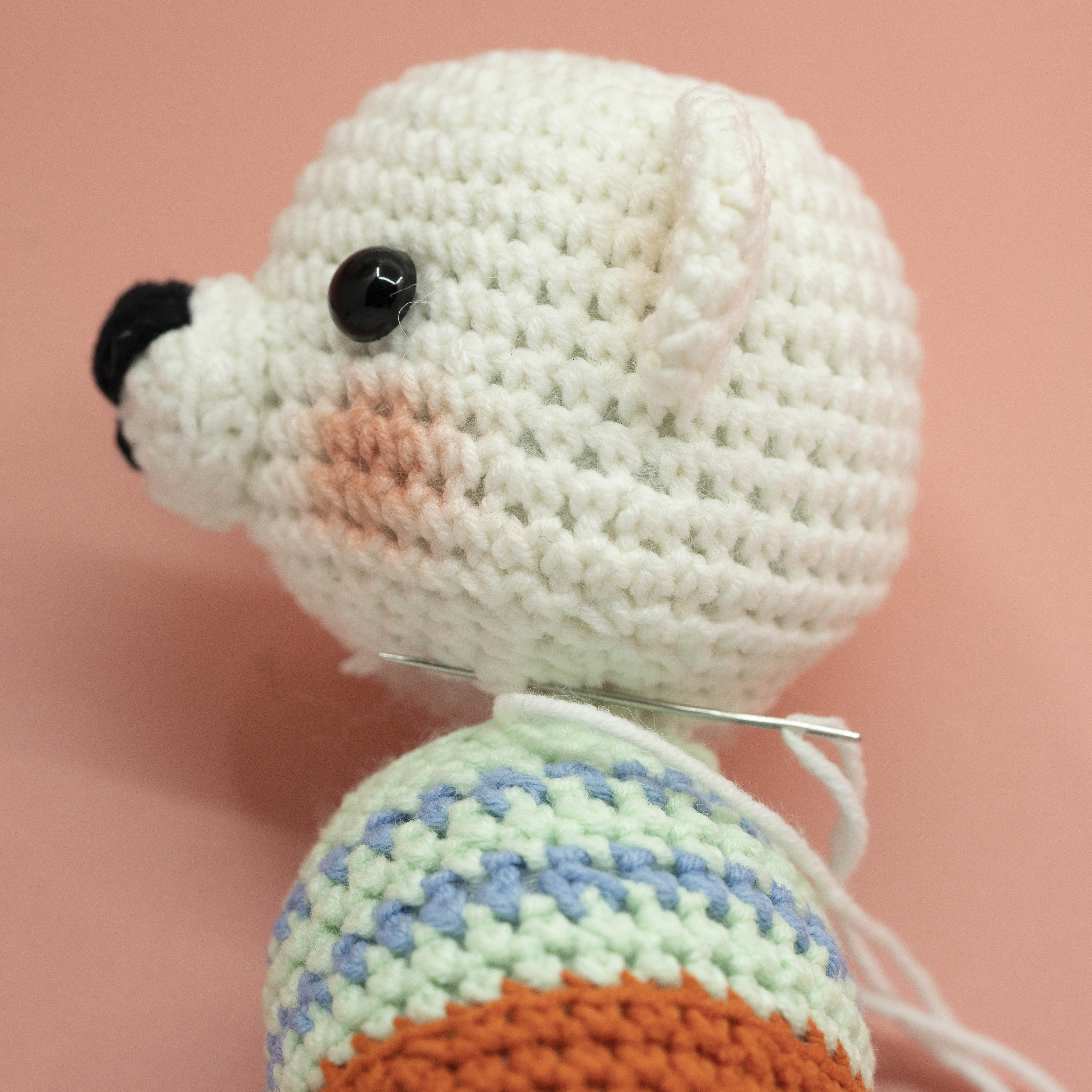 Create Your Own Adorable Frenny Summer Amigurumi Bear with Detailed Instructions