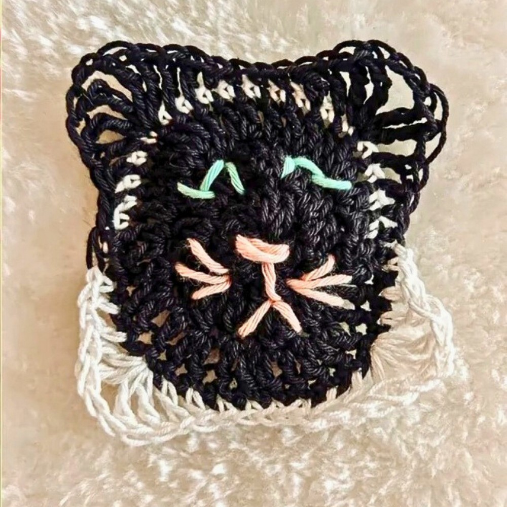 Crochet Elegant Black Cat Granny Squares