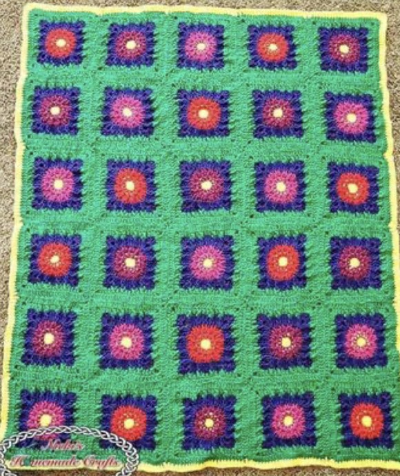 Crochet Flower Blanket (Free Pattern)