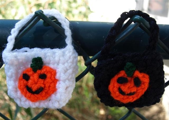Create Adorable Crochet Tiny Halloween Bags for a Spooky Celebration Create Adorable Crochet Tiny Halloween Bags for a Spooky Celebration