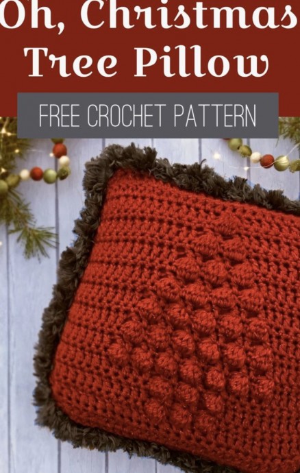 Crochet Christmas Tree Pillow (Free Pattern)