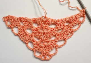 Crochet Your Own Simple &amp; Elegant Triangle Shawl - A Step-by-Step Guide for All Skill Levels